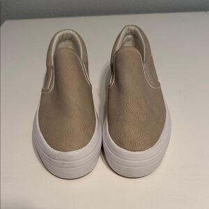 Women's Casual Tan Slip-On Sneakers